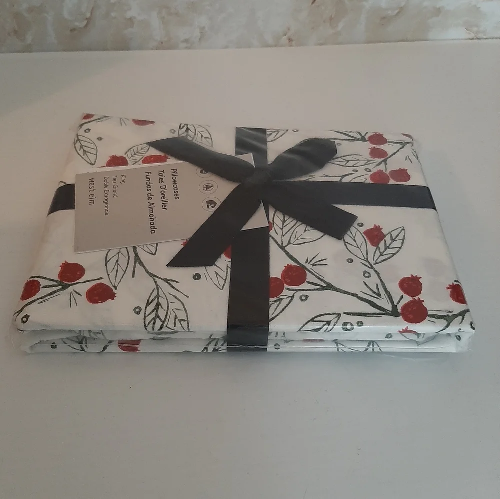 West Elm Pomegranate Percale King Pillow Case (Set of 2)